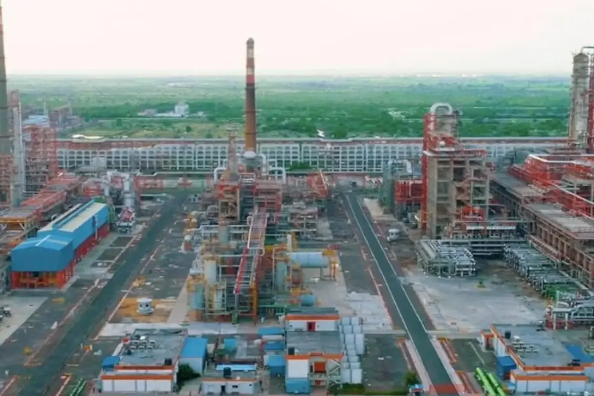US Waiver Extension on Russian Crude Eases Asian Refinery Supply Pressures