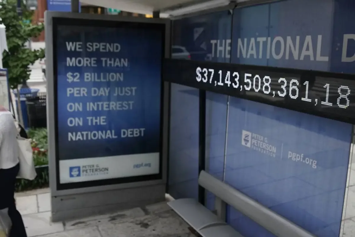 US Household Debt Hits Record $18.8 Trillion Amid Financial Strain