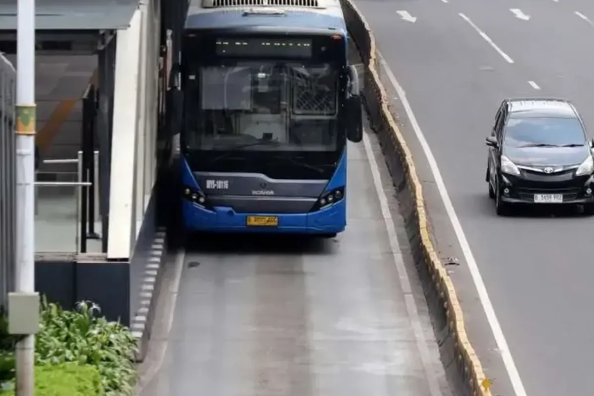 Pemprov DKI Sediakan Kartu Layanan Gratis Transjakarta untuk 15 Golongan