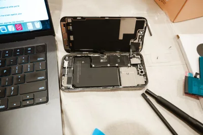 IPhone 18 Pro Dibongkar, Pendingin Ruang Uap dan Baterai Jadi Sorotan