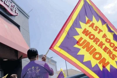 Carl's Jr Franchisee Files for Bankruptcy Citing Minimum Wage Costs in California