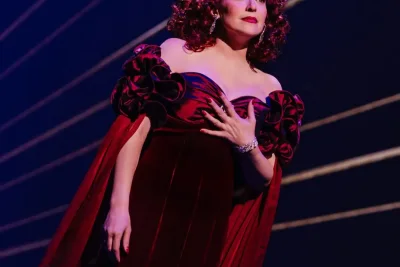 Broadway Musical Beaches Closes Early After Tony Nominations Snub