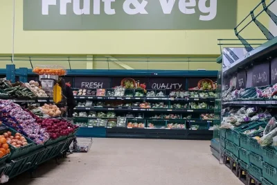 UK Treasury in Talks with Supermarkets for Voluntary Price Freeze on Essentials