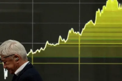 Global Stock Markets Pause as Treasury Yields Hover Near Multi-Year Highs