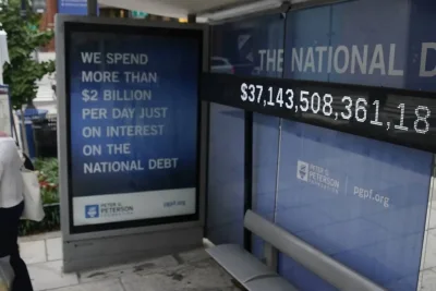 US Household Debt Hits Record $18.8 Trillion Amid Financial Strain