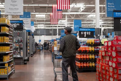 Saham Walmart Anjlok 7% Usai Panduan Kuartal Kedua yang Hati-hati