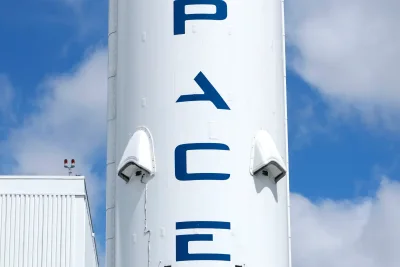 Spacex Ajukan IPO Senilai $75 Miliar, Goldman Sachs Pimpin Penjaminan