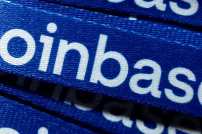 Saham Coinbase Anjlok 25% Setelah Setahun Bergabung dengan S&P 500