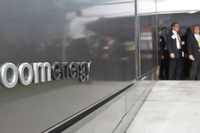 Bloom Energy Q1 2026: Pendapatan Melonjak 130%, Saham Dinilai Terlalu Tinggi