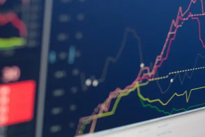 Jim Cramer Sarankan Investor Kurangi Porsi Saham Axon Enterprise