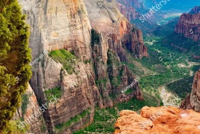 Zion National Park Prepares for Memorial Day Weekend Crowds