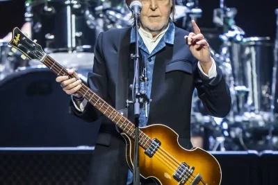 Stephen Colbert Tutup The Late Show dengan Sir Paul McCartney