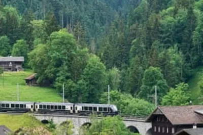 10 Perjalanan Kereta Api Spektakuler di Eropa Rekomendasi Wisatawan