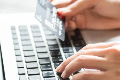 Thrive Capital Investasi Rp1,6 Triliun di Shopify untuk AI
