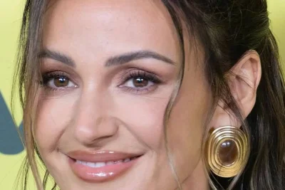 Michelle Keegan Rayakan Anniversary dengan Liburan Keluarga ke Disney World