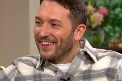 Jon Richardson Beralih ke Drama Televisi dan Proyek Restorasi Pub
