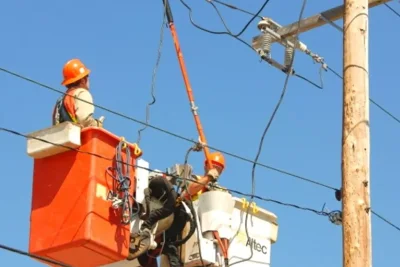 SaskPower Inspects 123,000 Wood Power Poles to Boost Grid Reliability