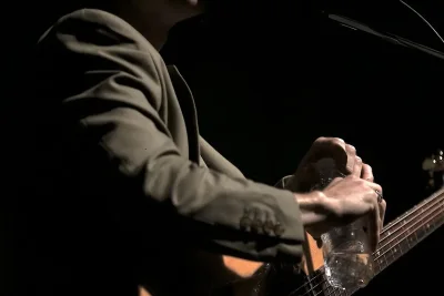Kiefer Sutherland Tampil di Exeter Jelang Rilis Album Baru