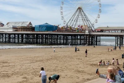 UK Braces for Record May Bank Holiday Heat as Temperatures Soar to 34C