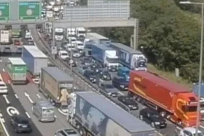 M25 and QEII Bridge Incidents Cause Major Delays
