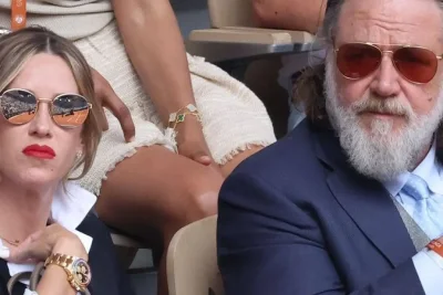 Russell Crowe Pamer Penurunan Berat Badan di French Open Bersama Kekasih