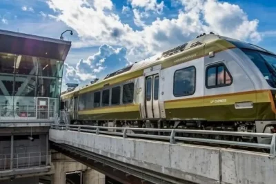 Metrolinx Resumes Toronto Rail Services After Train Malfunction