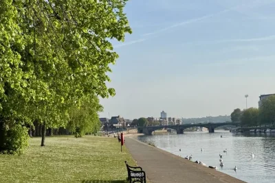 Amber Heat Alert Grips Nottinghamshire as Temperatures Reach 33C