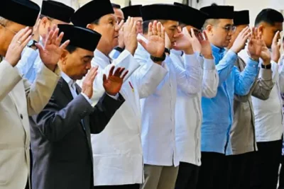 Presiden Prabowo Subianto Laksanakan Salat Iduladha di Paris