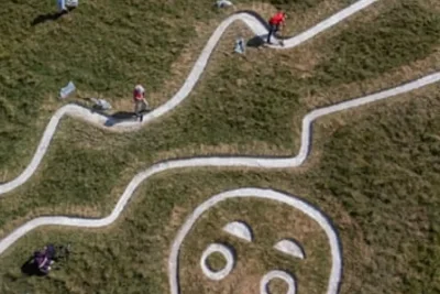 National Trust Rechalks Cerne Giant Earlier Due to Climate Pressures