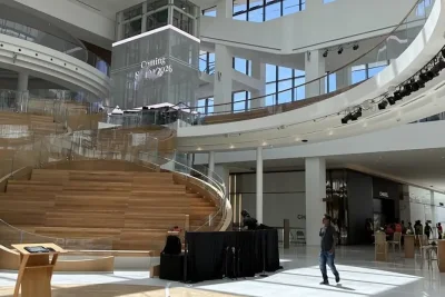 Oakridge Park Opens 500,000 Sq Ft Retail Hub in Vancouver