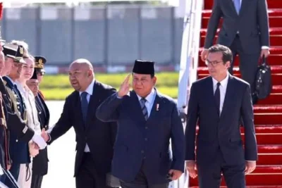 Presiden Prabowo Subianto Temui Emmanuel Macron di Prancis