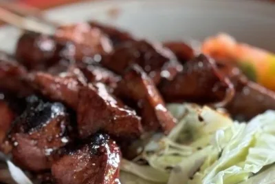 Makan Daging Berlebih Picu Begah dan Kembung, Bukan GERD