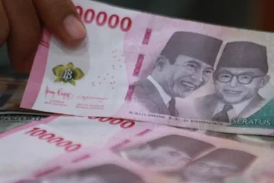 Analis Prediksi Rupiah Melemah Dekati Rp18.000 Per Dolar AS Besok