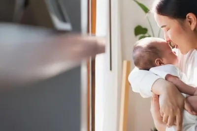 Kenali Penyebab Mata Kuning pada Bayi Baru Lahir dan Cara Mengatasinya