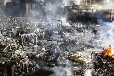 Fire Destroys Dozens of Electric Microcars in Numansdorp Industrial Estate