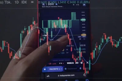 Saham Emiten Papan Utama Baru Menguat di Bursa Efek Indonesia