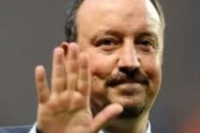 Rafael Benitez Buka Suara soal Ketertarikan Melatih Timnas Italia