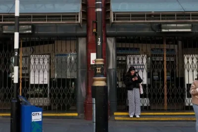London Underground Drivers Plan Strikes Over Compressed Work Weeks