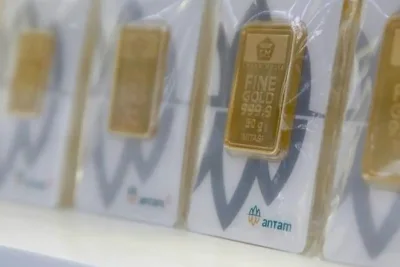 Harga Emas Antam 2 Mei 2026 Turun Rp 25.000 Per Gram