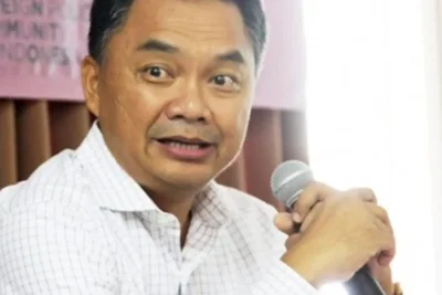 Seskab Teddy dan Habiburokhman Tanggapi Kritik Dino Patti Djalal soal Kunjungan LN Prabowo