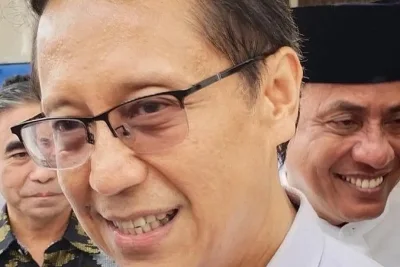 Menkes Budi Gunadi Soroti Harga Obat Hepatitis Enam Kali Lipat Lebih Mahal