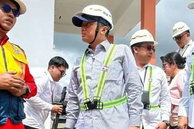 Mensesneg Prasetyo Hadi Tinjau Pembangunan Sekolah Rakyat di Minahasa