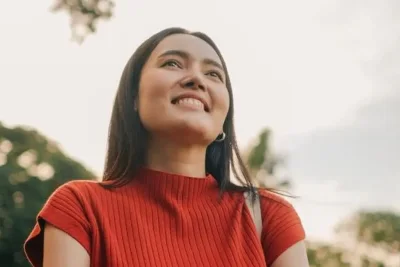6 Ciri Kepribadian Orang yang Tetap Tenang saat di Bawah Tekanan