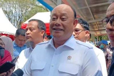 Prabowo Resmi Copot Kepala dan Wakil Kepala Badan Gizi Nasional