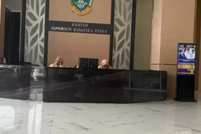 Prabowo Rombak Pimpinan BGN, Istana Pastikan Program MBG Lancar
