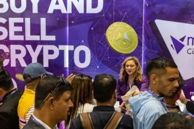 Pasar Kripto Merah, Bitcoin Anjlok Picu Likuidasi Massal Rp1,17 Miliar