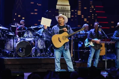 Garth Brooks Seeks $2 Billion for Music Catalog Rights