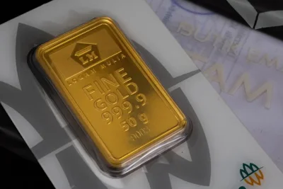 Harga Emas Antam Merosot ke Rp2.759.000 per Gram