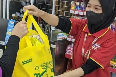 Alfamart Pastikan Tidak Tutup Gerai Imbas Kehadiran KDMP