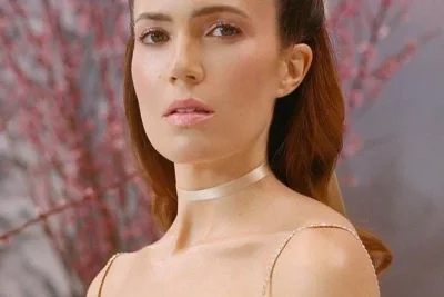Mandy Moore Produksi Serial Drama tentang Program Bayi Tabung